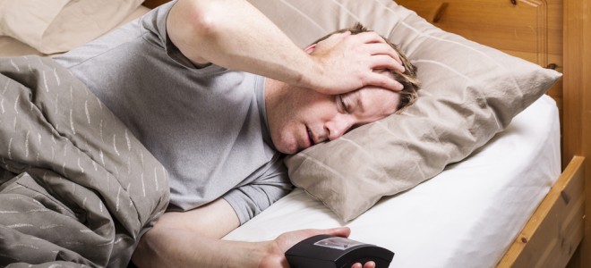 Dormir pouco e não ter um sono de qualidade pode fazer mal para o coração. Foto: Shutterstock