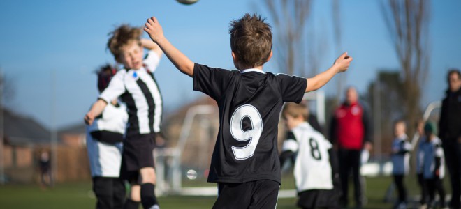 Ganhos físicos, psicológicos e até pedagógicos são comuns através do esporte. Foto: Shutterstock