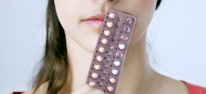 Uso contínuo da pílula anticoncepcional interrompe os sangramentos mensais. Foto: Shutterstock