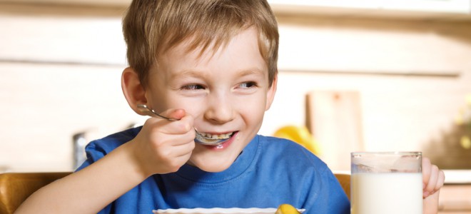 Café da manhã permite à criança ter melhor concentração e desempenho mental. Foto: Shutterstock