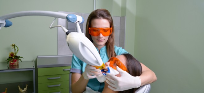 clareamento-dental-a-laser