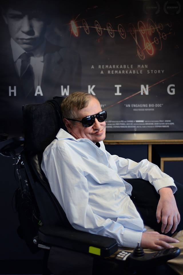 O físico britânico Stephen Hawking é o mais famoso portador da Esclerose Lateral Amiotrófica (ELA). (Foto: Facebook)